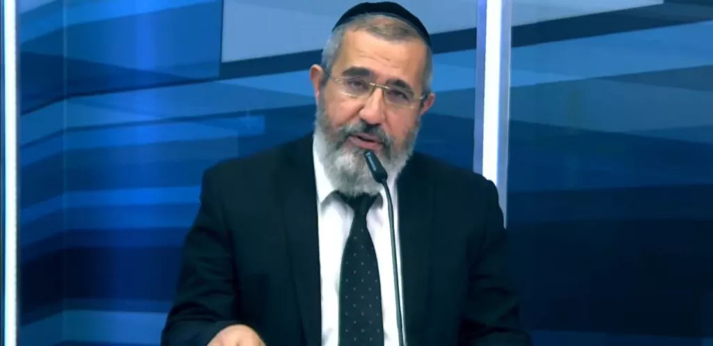 הרב לוי בשידור צדיקים ילכו בם