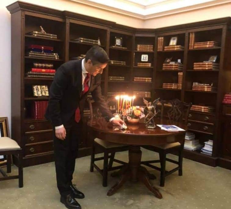 לודביק אורבן, ‏‏ראש ממשלת רומניה בהדלקת נרות חנוכה