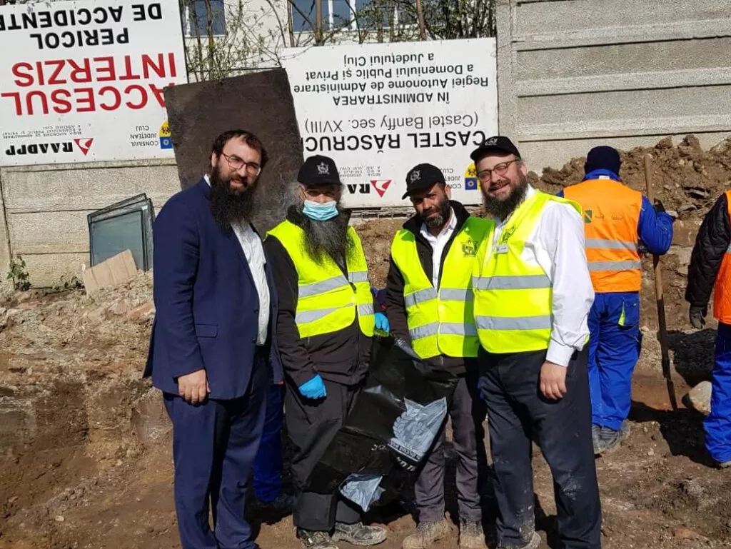 הפעילות בקלוז' נאפוקה להצלת עצמות הקדושים