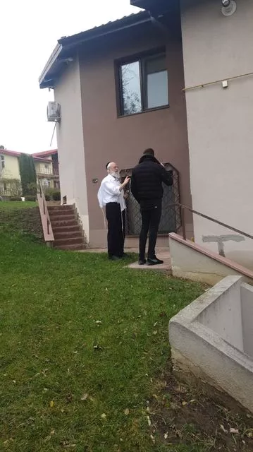 הקמת מקווה טהרה שטפנשט יאס. קרדיט: ארכיון שטפנשט