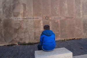 אנדרטה לזכר הנרצחים בשואה. קרדיט PIXABAY